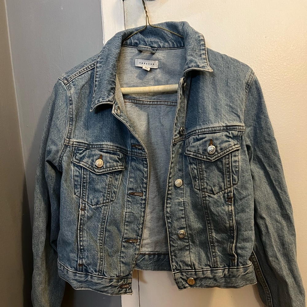 TOPSHOP cropped denim jacket